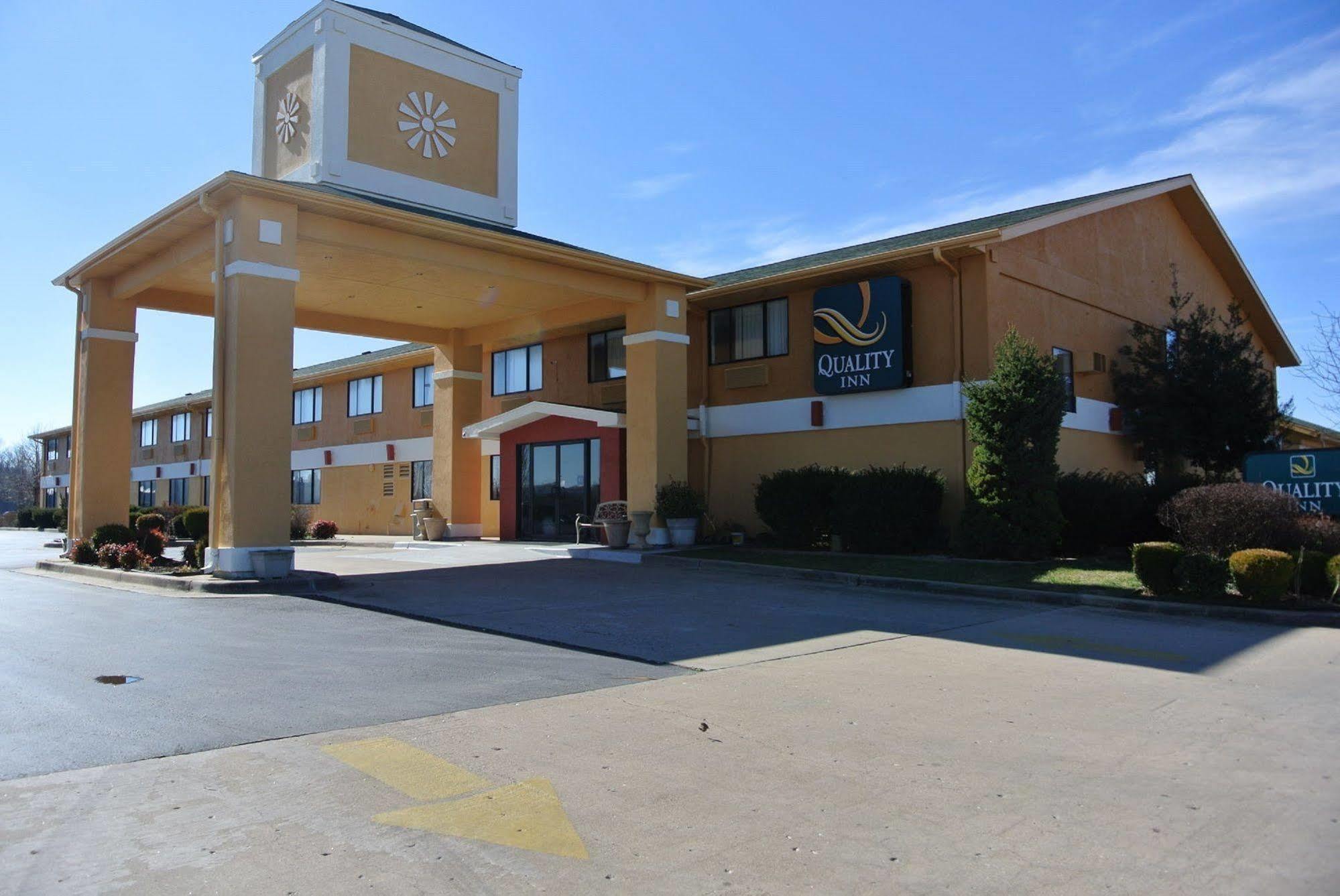 Quality Inn Ozark-Springfield South Bagian luar foto